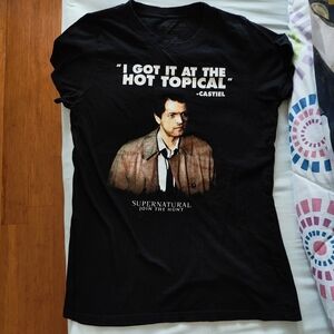 Supernatural T-Shirt "I Got It At The Hot Topical" Castiel